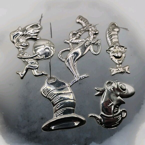 Lot of 5 Dr. Seuss Christmas Ornaments, Promo Items Burger King Silver Plated - Picture 1 of 16
